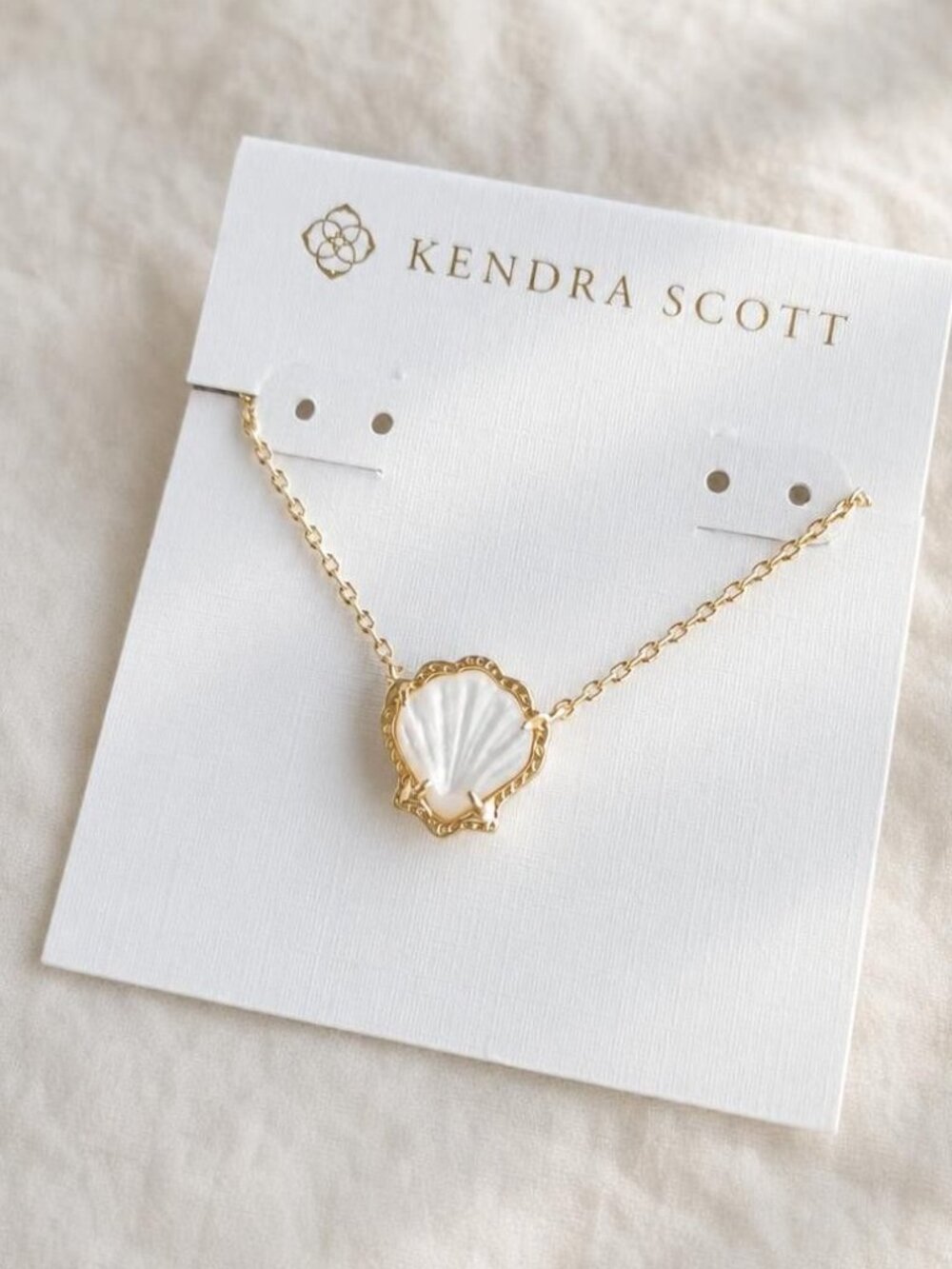 Kendra Scott Brynne Mother-of-Pearl Shell Necklace